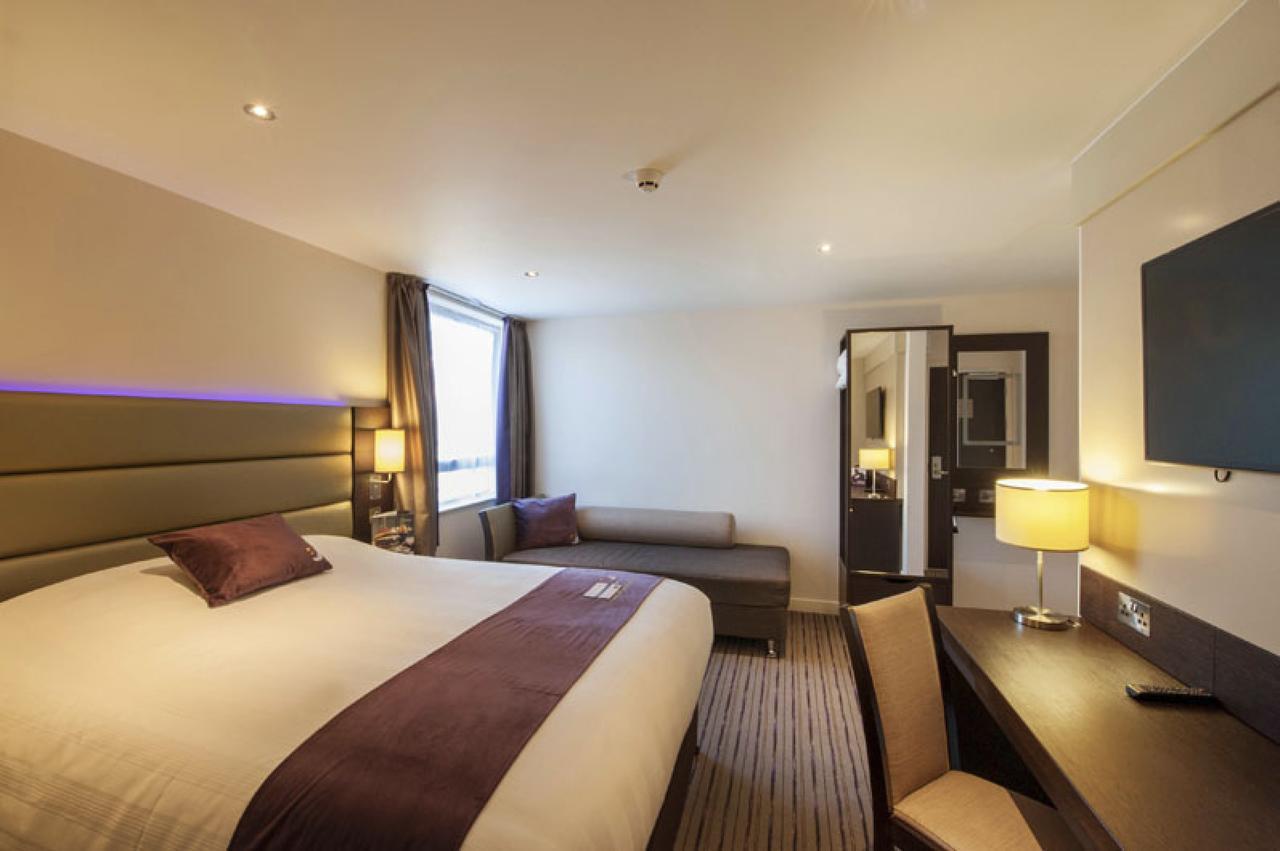 Premier Inn London Holborn Ngoại thất bức ảnh